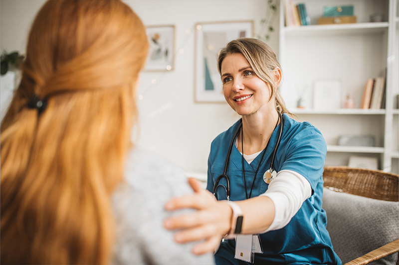 What Is Hashimoto’s Disease? Learn About Symptoms, Diagnosis and Treatment